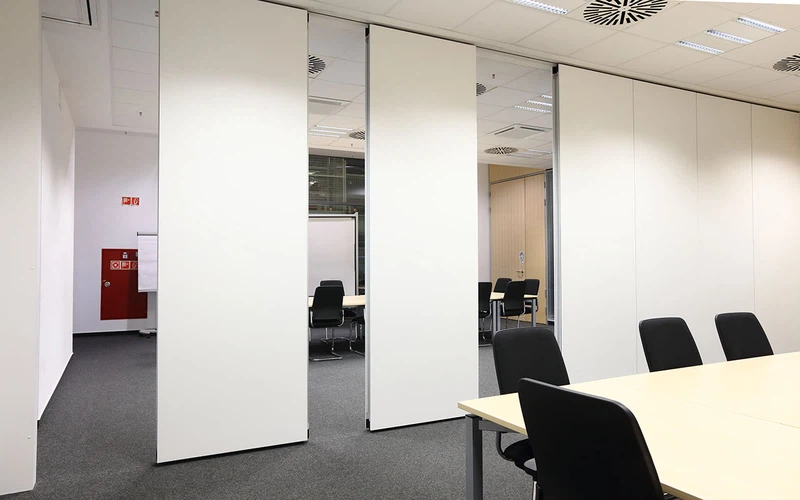 Conference room movable partition Conference room movable partition