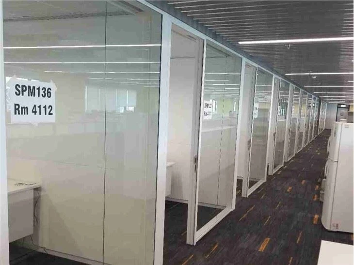 108 Single Glazed Office Fullview Glass Partition