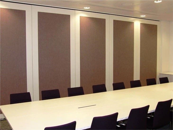 Callapsible Partition Wall For Meeting Room