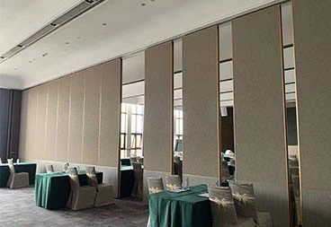 Acoustic folding room dividers for restaurant private dining areas Acoustic folding room dividers for restaurant private dining areas