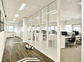 Hard Rock Cafe Santo Domingo Office Area - White Aluminum Glass Partition Project Hard Rock Cafe Santo Domingo Office Area - White Aluminum Glass Partition Project